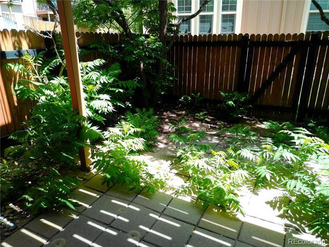 Building Photo - 6815 Ravencrest Dr