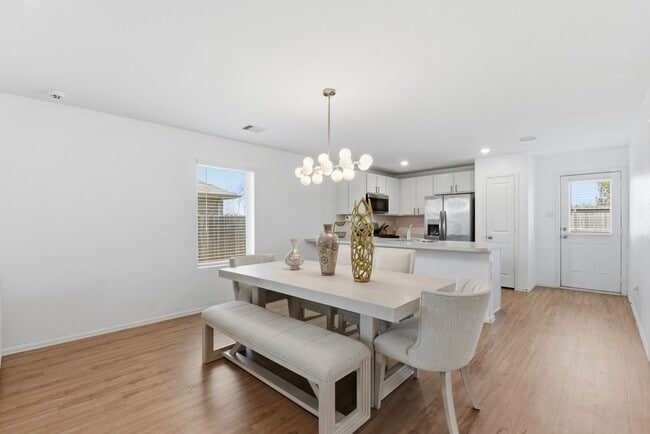 Building Photo - 14427 Woodcott Warren Wy