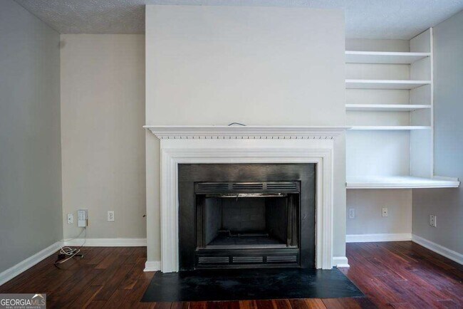 Building Photo - 1078 River Plantation Dr