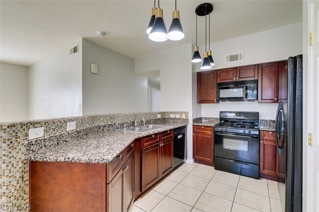 Building Photo - 10245 S Maryland Pkwy