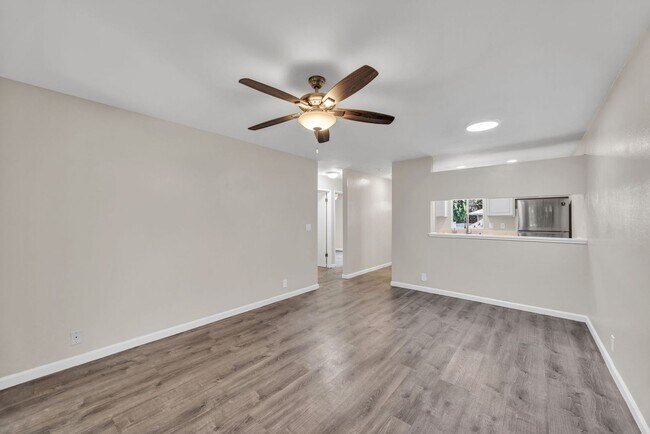 Building Photo - PET FRIENDLY and GROUND FLOOR Unfurnished ...
