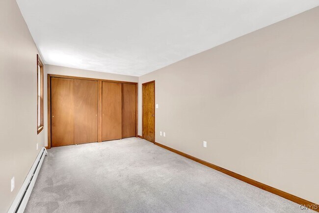 Building Photo - 17 Walcott St