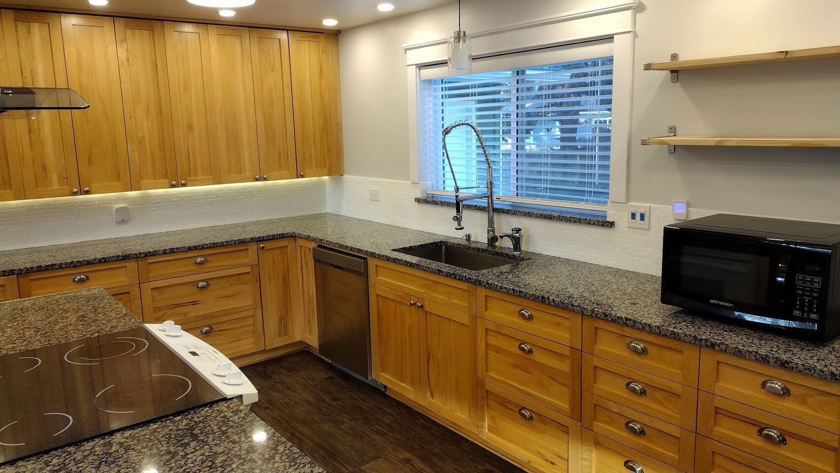 Kitchen - 3905 Almira Dr