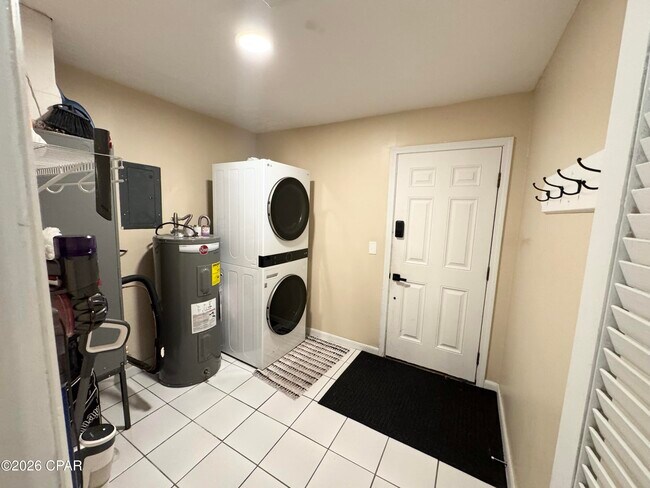 Building Photo - 1416 N Gray Ave