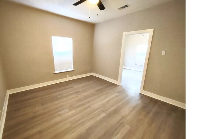 Building Photo - 3020 Sappington Pl