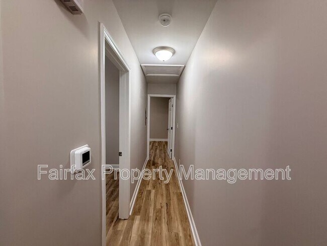 Building Photo - 2416 Owen St