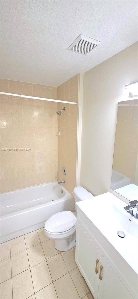 Building Photo - 4950 Tradewinds Ter