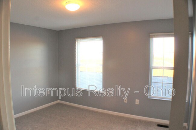 Building Photo - 6522 Crab Apple Dr