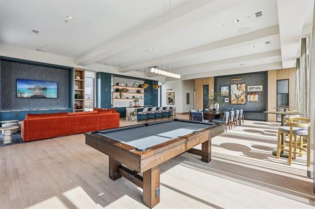 Building Photo - 1951 Painted Trl