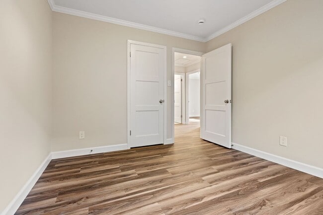 Building Photo - Updated 3BR/1BA Home w/ Large Yard & Garage, Winston Manor Neighborhood in South San Francisco