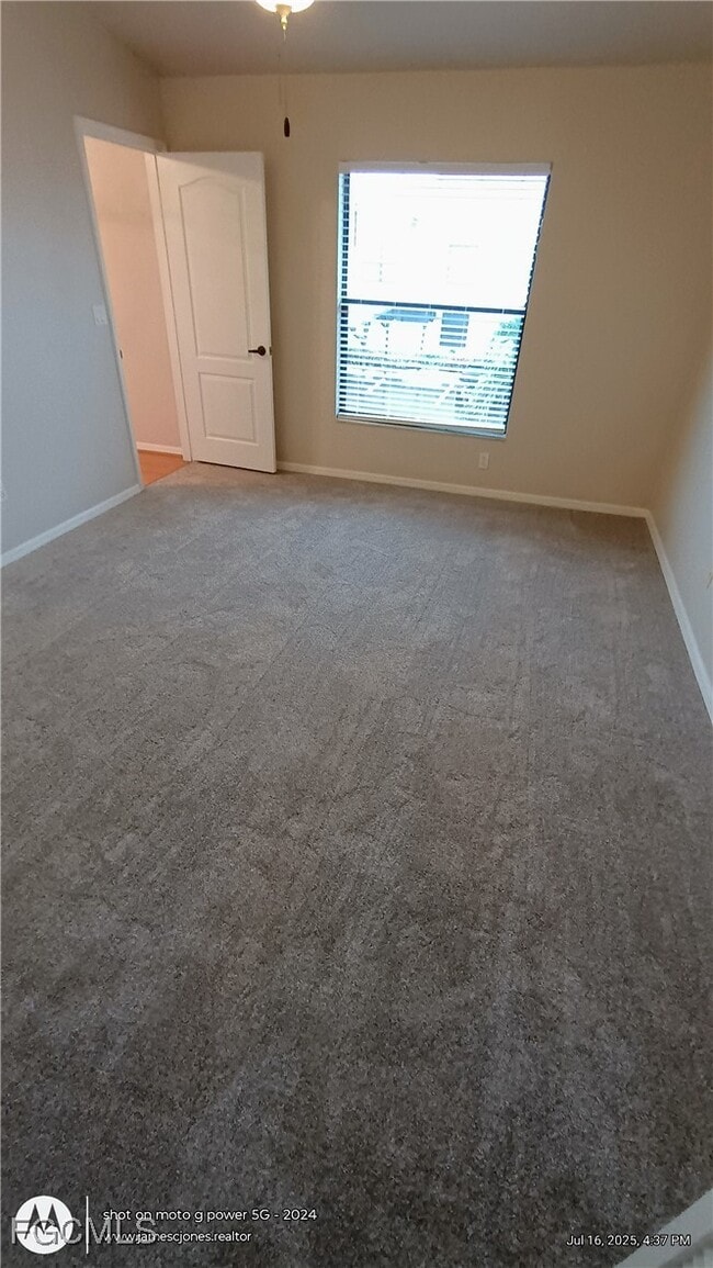 Building Photo - 13247 Whitehaven Ln