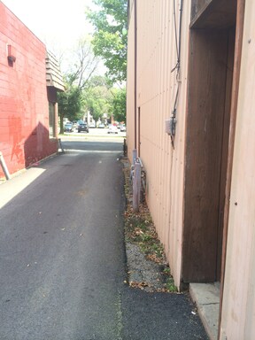 Building Photo - 514-516 ½ N 9th Street