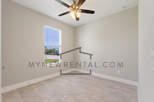 Building Photo - Deposit-Free! Get $1,000 OFF your first mo...