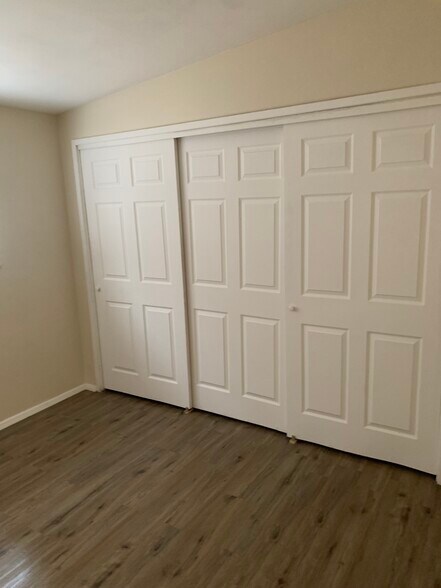 Building Photo - 8465 January Ave