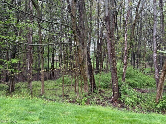Building Photo - 4582 Devereux Drive