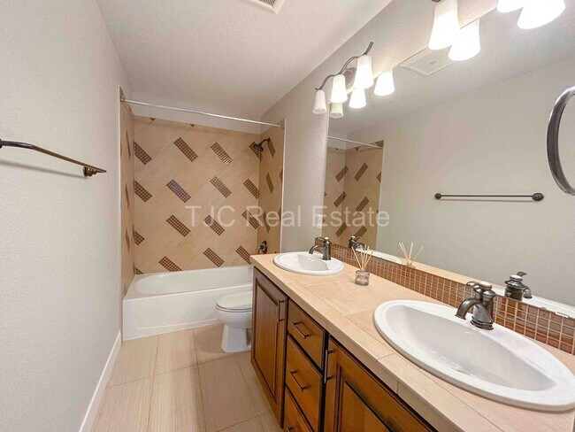 Building Photo - Finished Basement