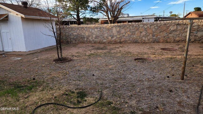 Building Photo - 5029 Tetons Dr