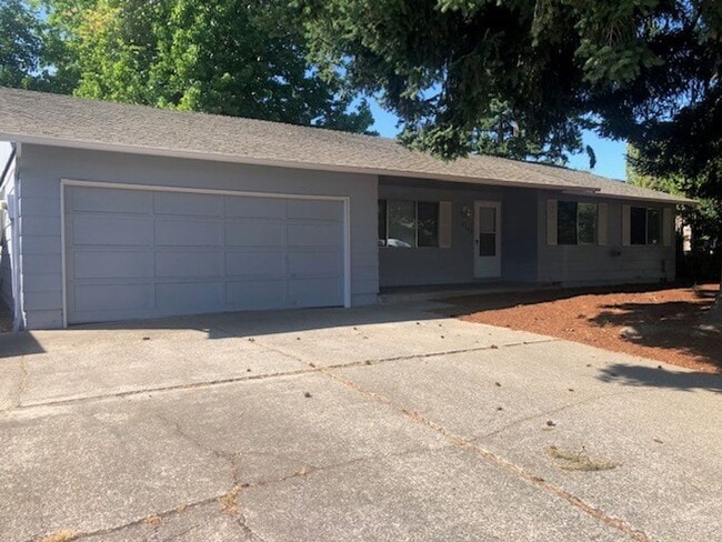Building Photo - Four Bedroom Home in Keizer, Close to Keiz...