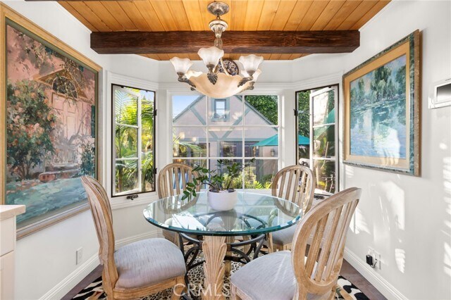 Building Photo - 486 Holly St