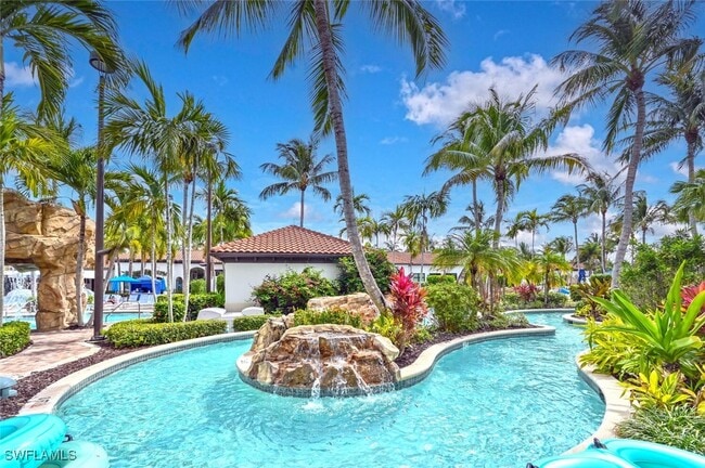 Building Photo - 1530 5th Ave S