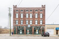 Building Photo - 909 Massachusetts Ave