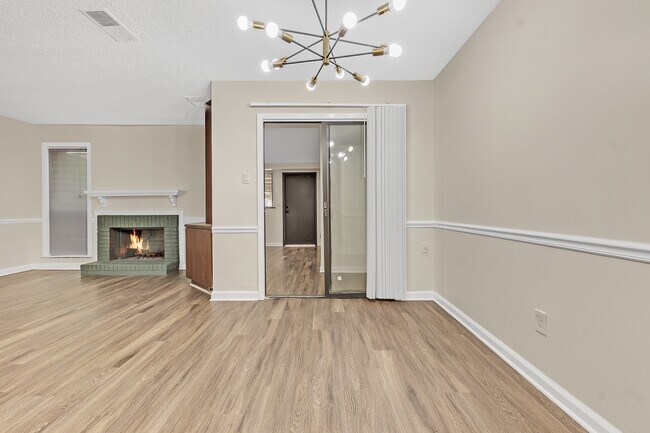 Building Photo - 1838 Quail Park Cir