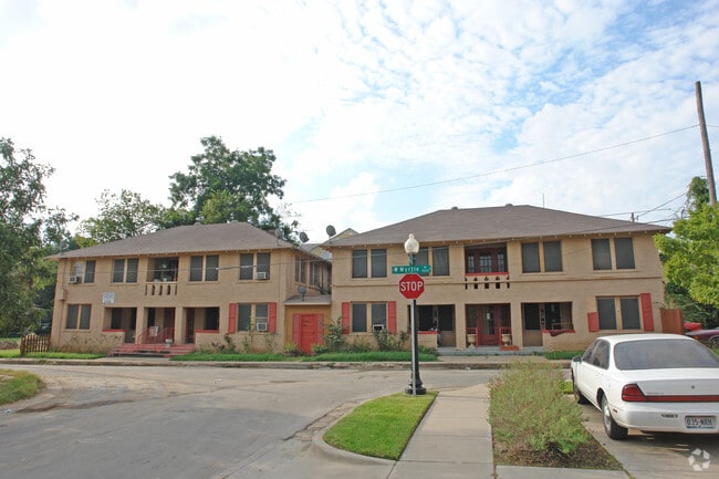 Building Photo - Fairmount Apartments