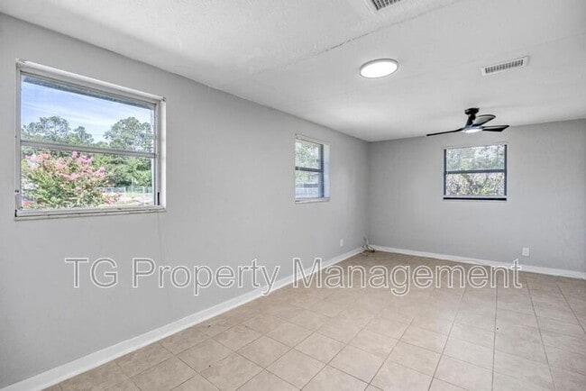 Building Photo - 6855 Hafford Ln