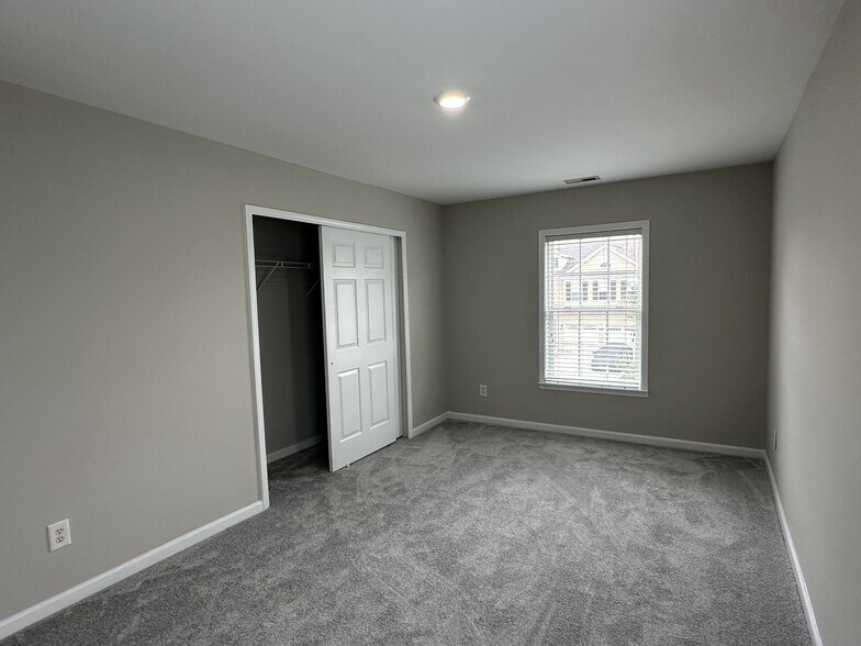 Building Photo - 205 Bog Hill Ln