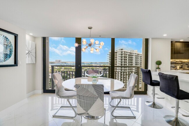 Building Photo - 3000 N Ocean Dr