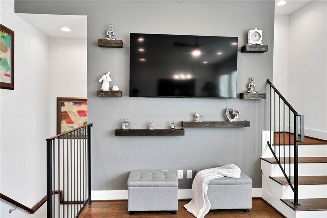 Building Photo - 2916 Cline St