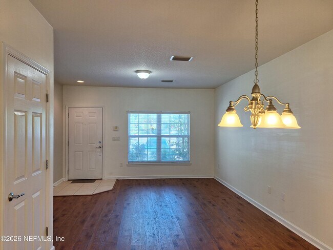 Building Photo - 8106 Summer Cove Ct