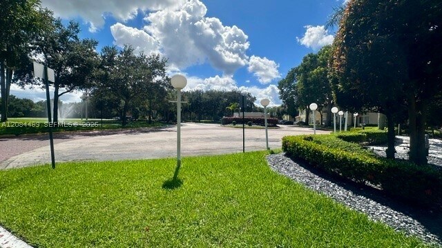 Building Photo - 12400 Vista Isles Dr