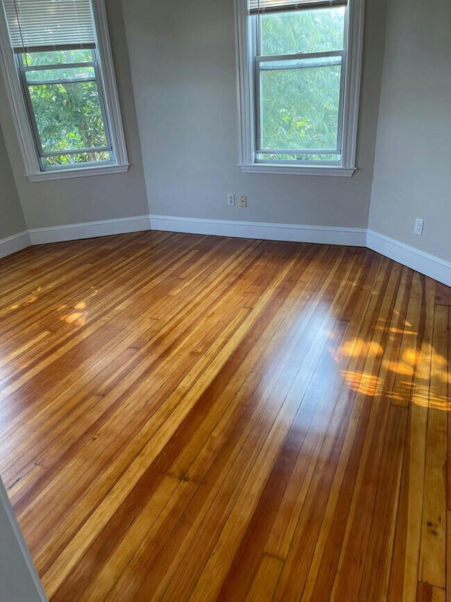 Building Photo - 240 Allston St