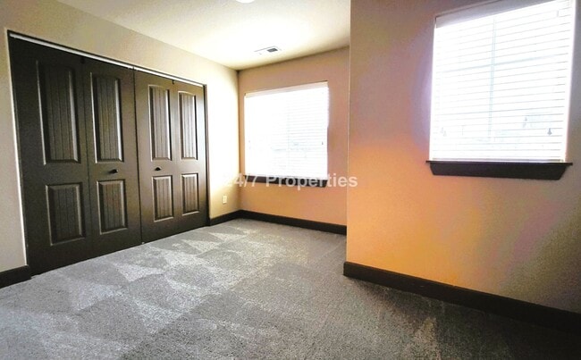 Building Photo - The Perfect 3 BD | 2.5 BA Home in Oregon C...