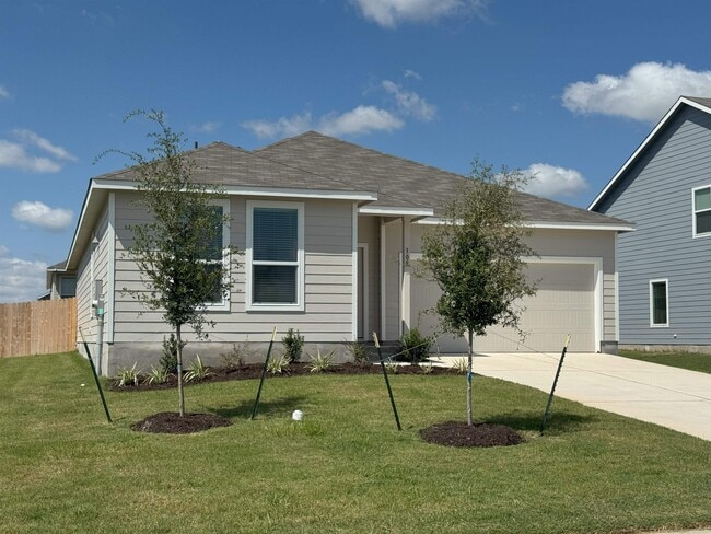 Building Photo - 305 Heritage Grvs Rd