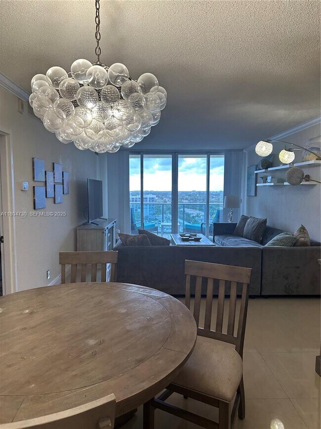 Building Photo - 2501 S Ocean Dr