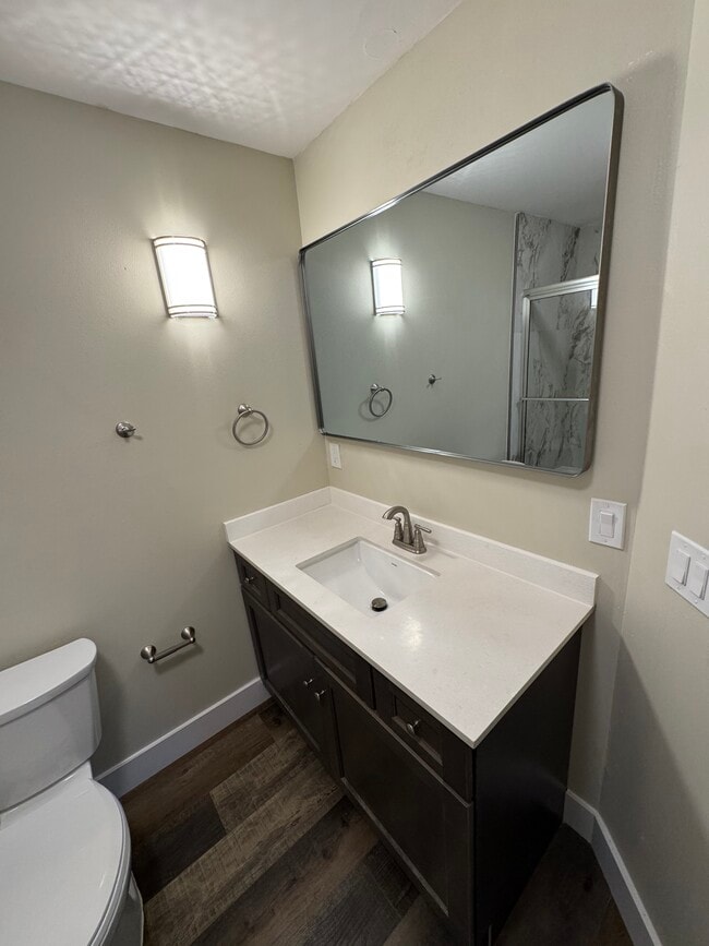 Building Photo - 1919 Summer Club Dr