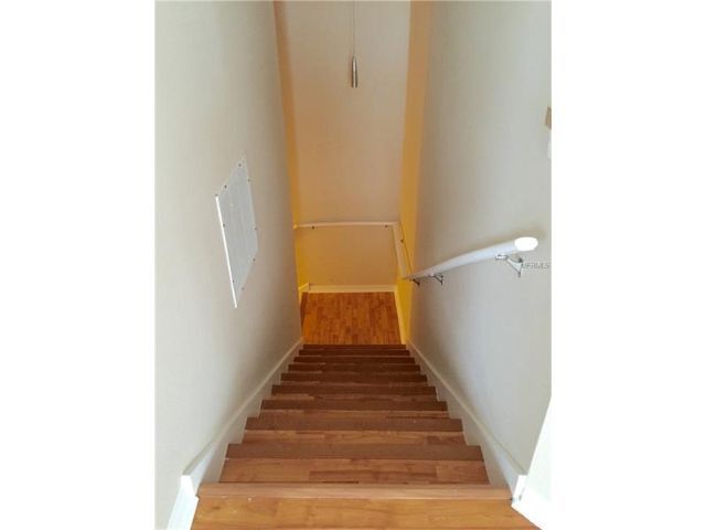 Building Photo - MOVE IN SPECIAL- 2 Bed/ 2 Bath Townhome in...