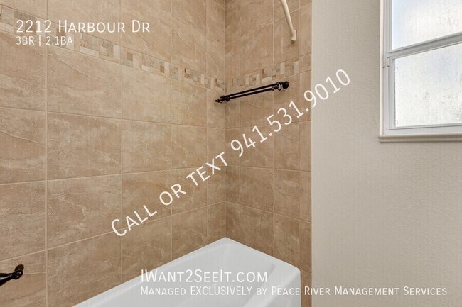 Building Photo - 2212 Harbour Dr