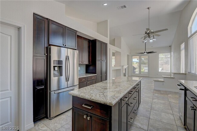 Building Photo - 8437 Willowleaf Ct