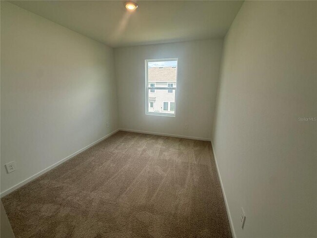 Building Photo - 1562 Plank Pl