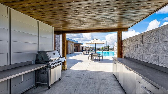 Building Photo - Enjoy this New home in Eagle Ridge!