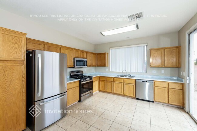 Building Photo - 534 Startop St