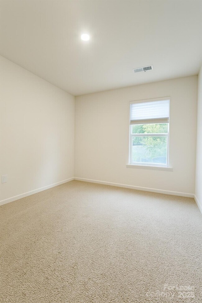 Building Photo - 6104 Faron Wy