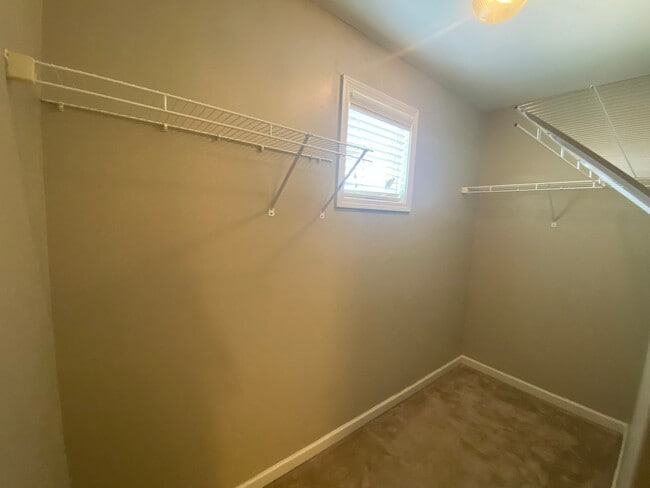 Building Photo - 210 Edgarton Way