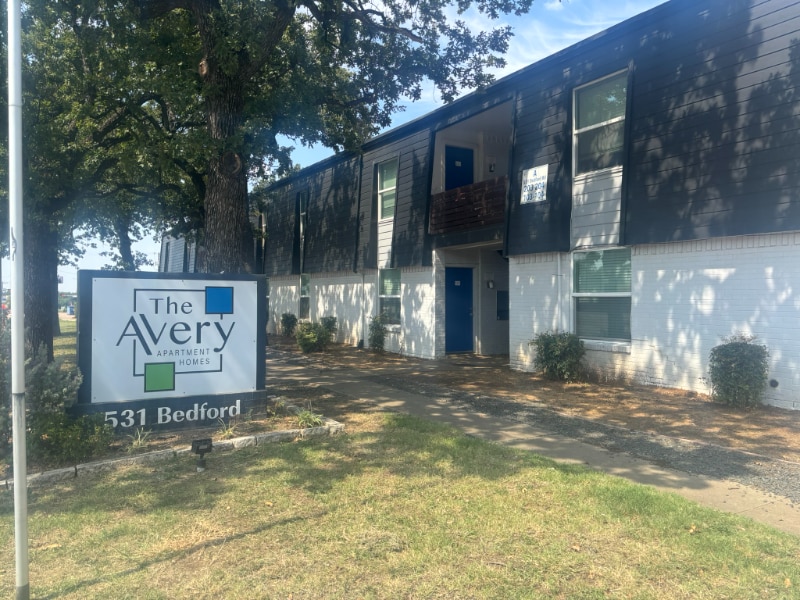 Building Photo - 351 Bedford Rd