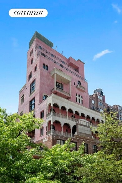 Building Photo - 357 W 11th St