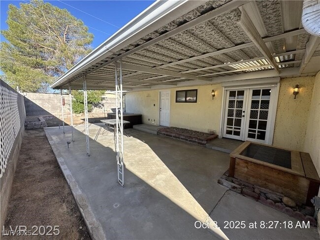 Building Photo - 319 Yosemite St