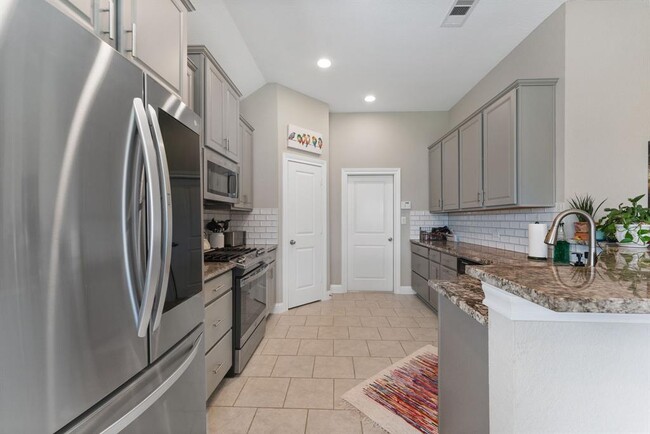 Building Photo - 19063 Minero Ln